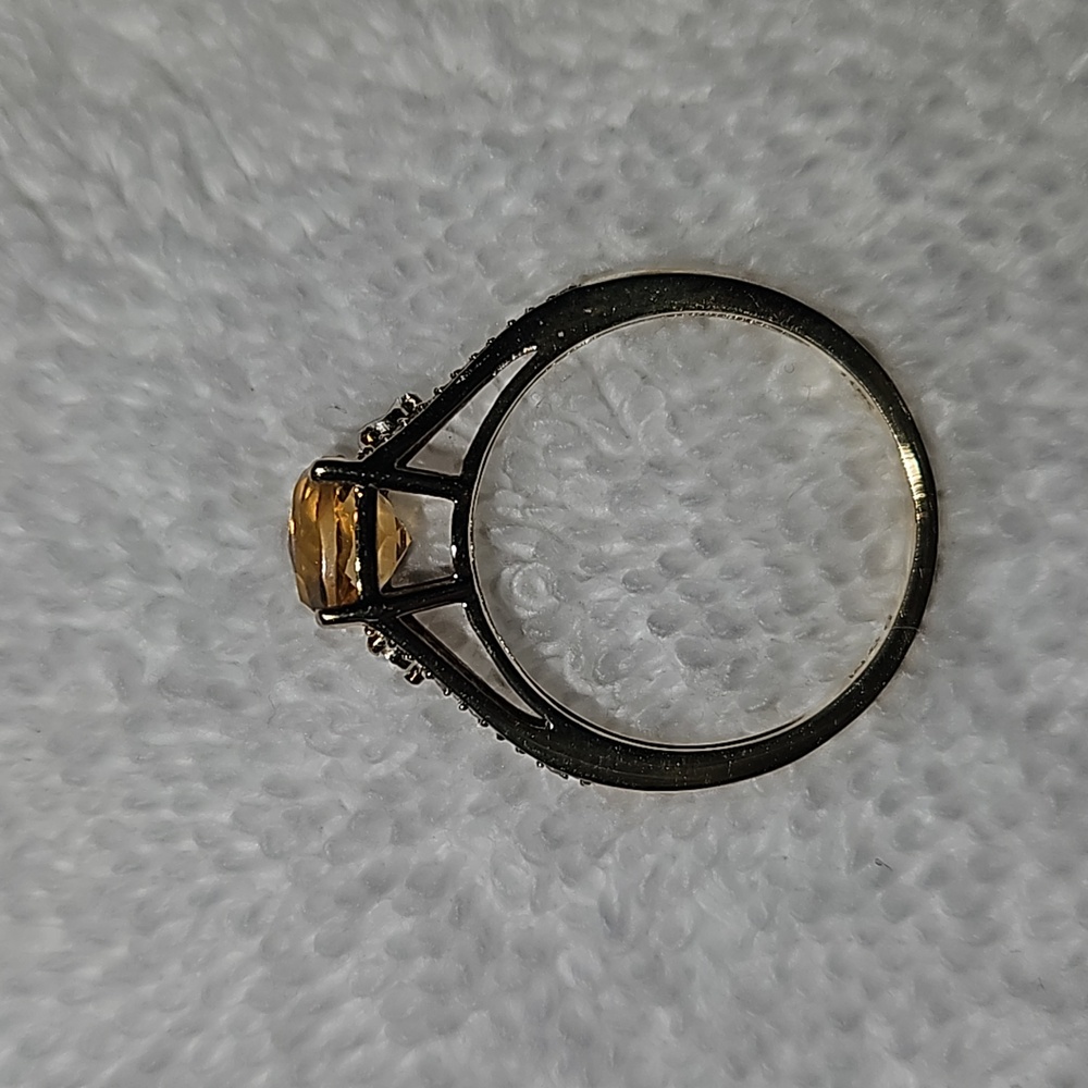 Genuine Citrine 10K Yellow Gold Ring!!! - Picture 8 of 16